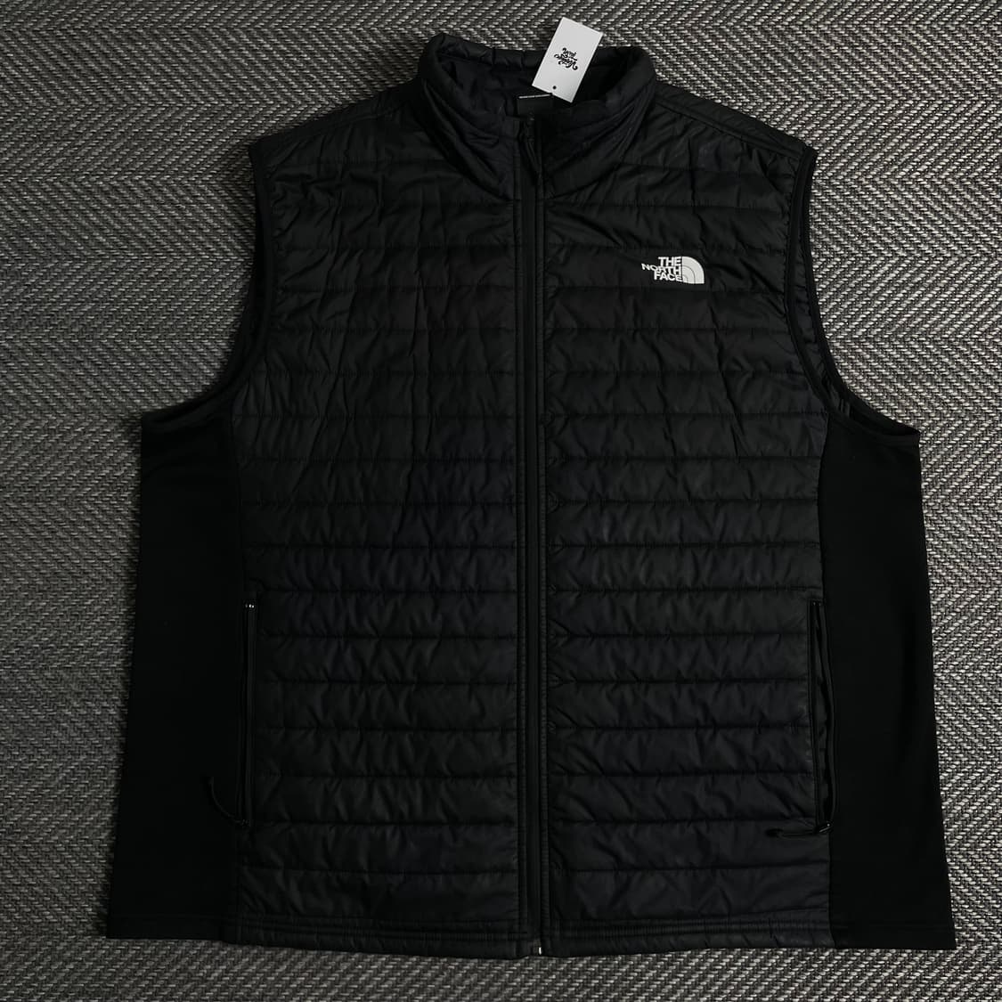 노스페이스 신형 블랙 경량 다운 베스트o 3717 상품이미지1