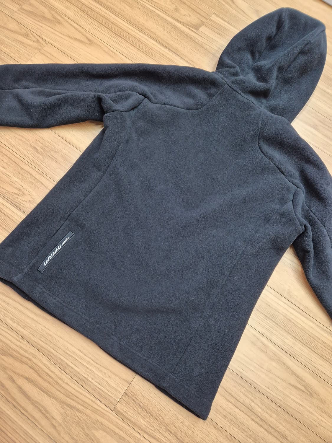 다이나핏 후드집업 L(100)사이즈 판매합니다. 색상은 무난한 블랙이고, 상품이미지2