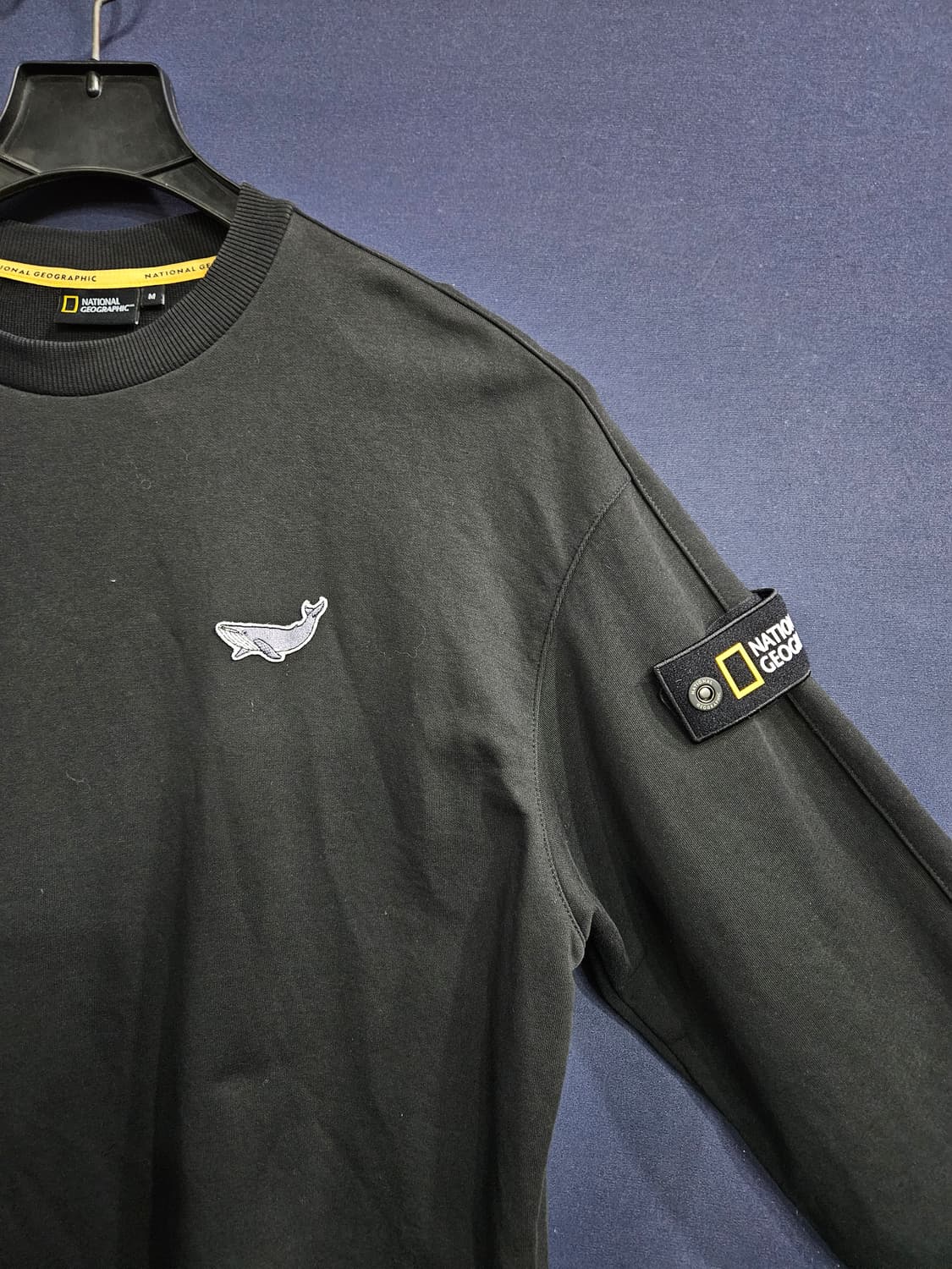 내셔널지오그래픽 블랙 남성 세미오버핏 95 맨투맨  상품이미지4