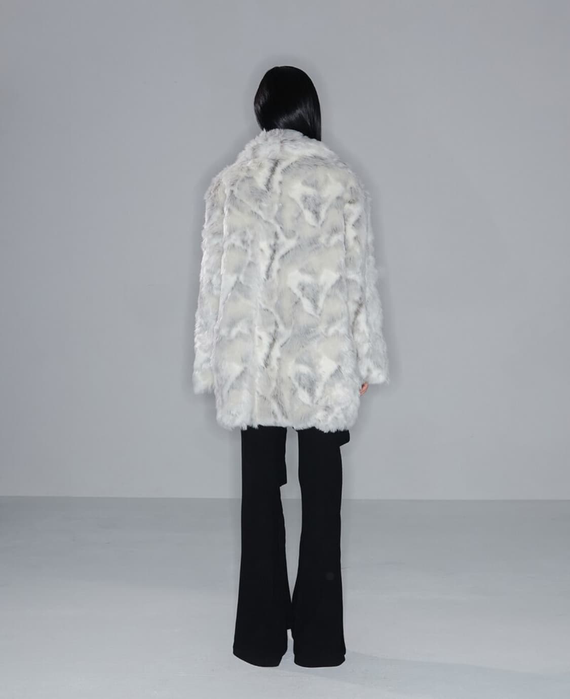 FAKE FUR HALF COAT [UNISEX/CREAM] 상품이미지3