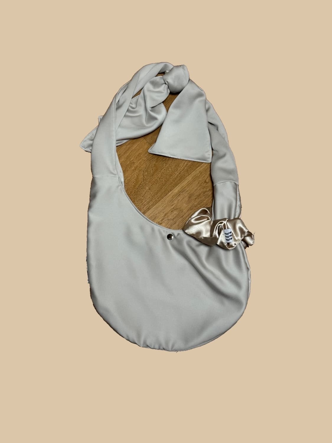 씨씨씨프로젝크 새틴크로스바디백 베이지골드 상품이미지7