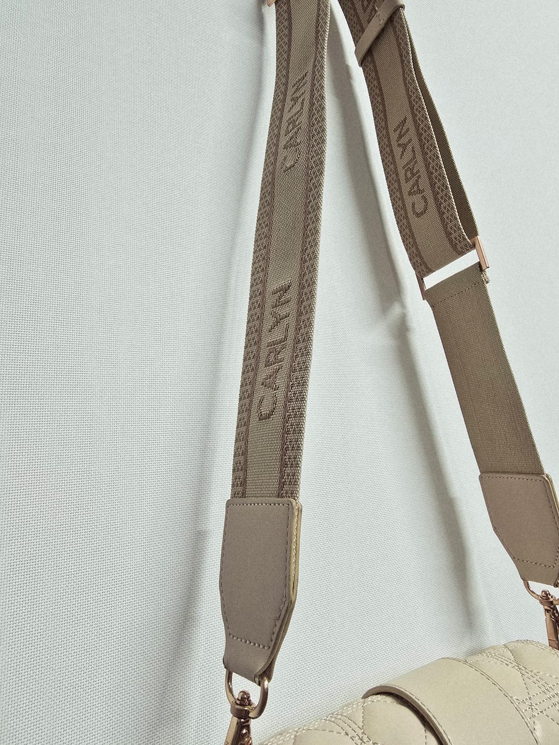 칼린 퀼팅  크로스백 상품이미지2