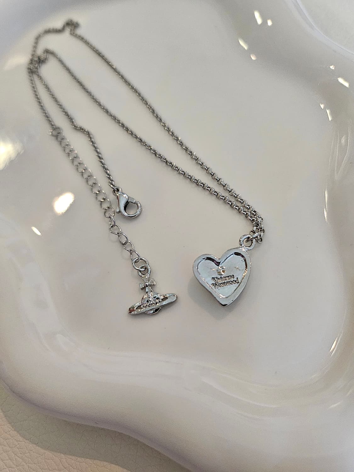 비비안웨스트우드 업사이클링 하트 목걸이 상품이미지2