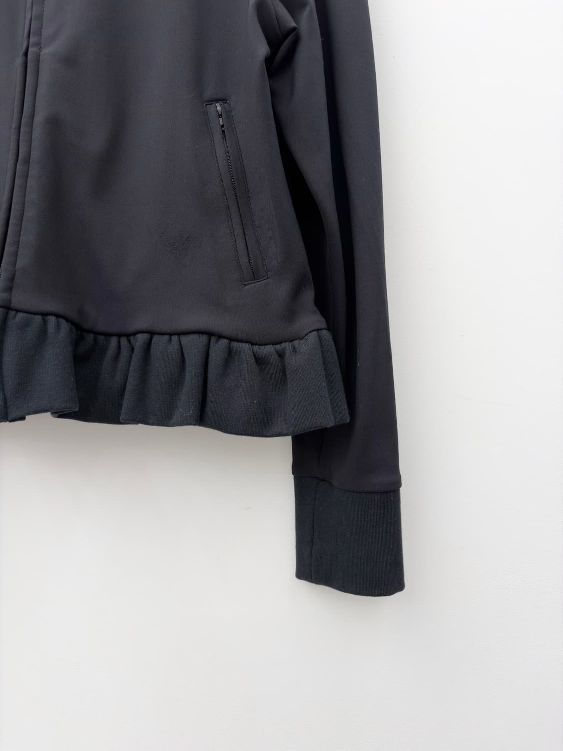 RUFFLE TRACK JACKET 상품이미지3