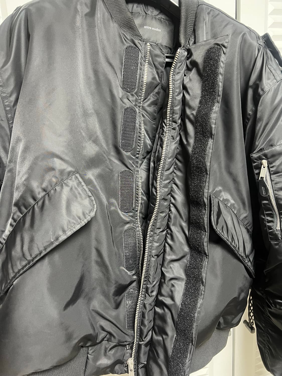 엔타이어스튜디오 v-22 봄버 판매 상품이미지9