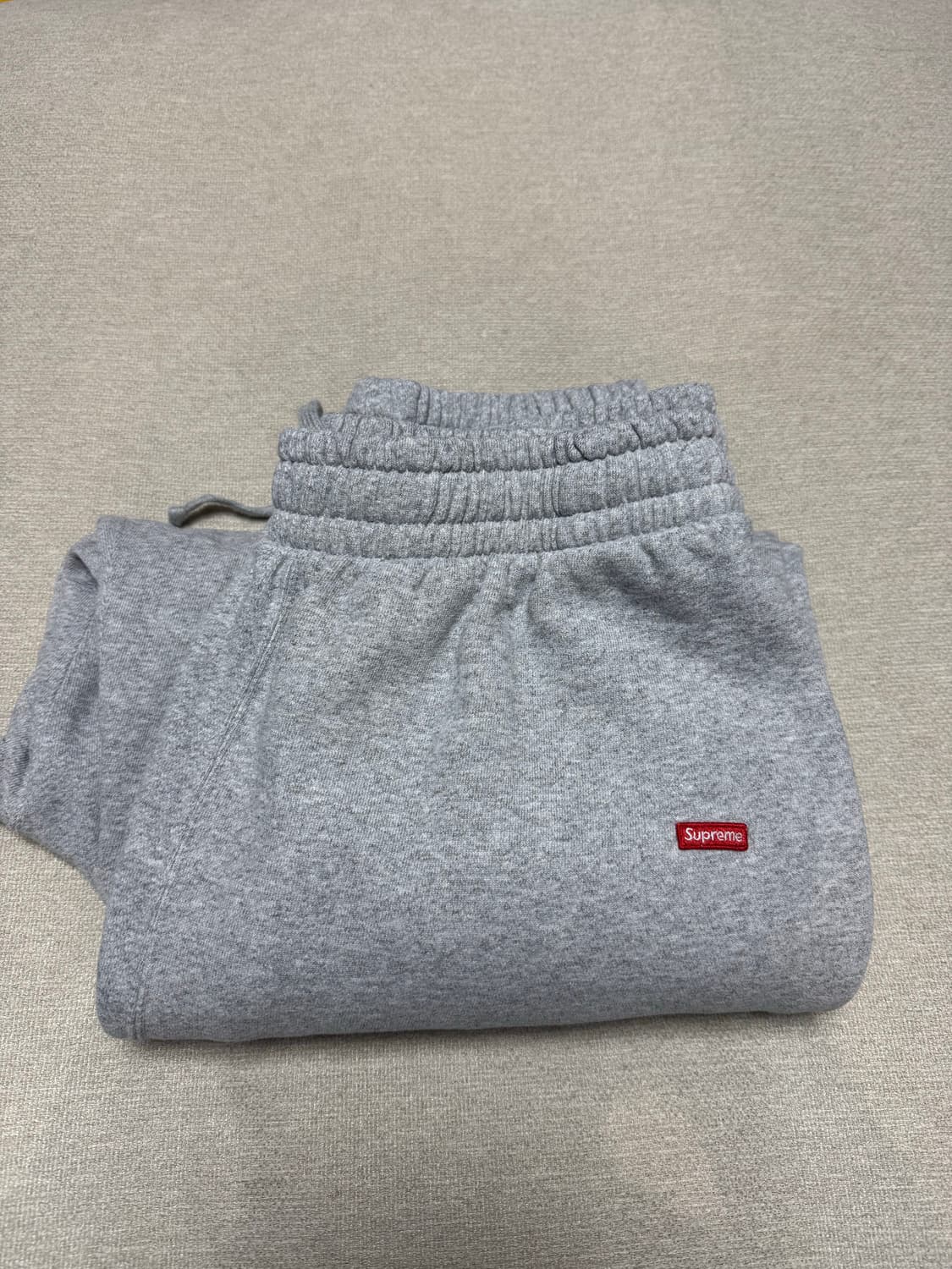 슈프림 스몰 박스 스웨트팬츠 헤더 그레이 - 25FW 상품이미지1