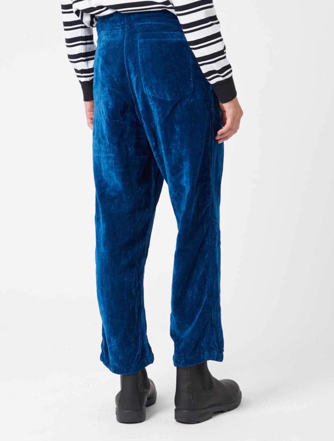 스토리 엠에프지 BRITISH JEANS – INDIGO VELVET 상품이미지1