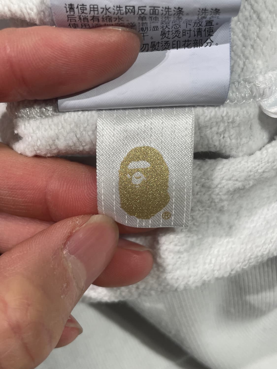 베이프 x 톰과 제리 화이트 페인팅 스웻 셔츠 상품이미지10