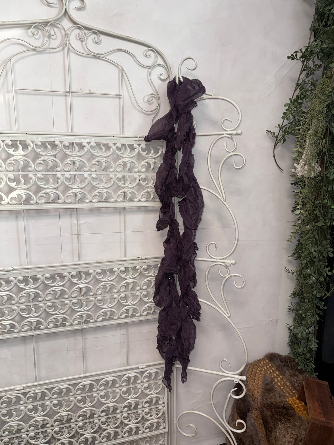 Deep purple chiffon ruffle scarf 상품이미지4