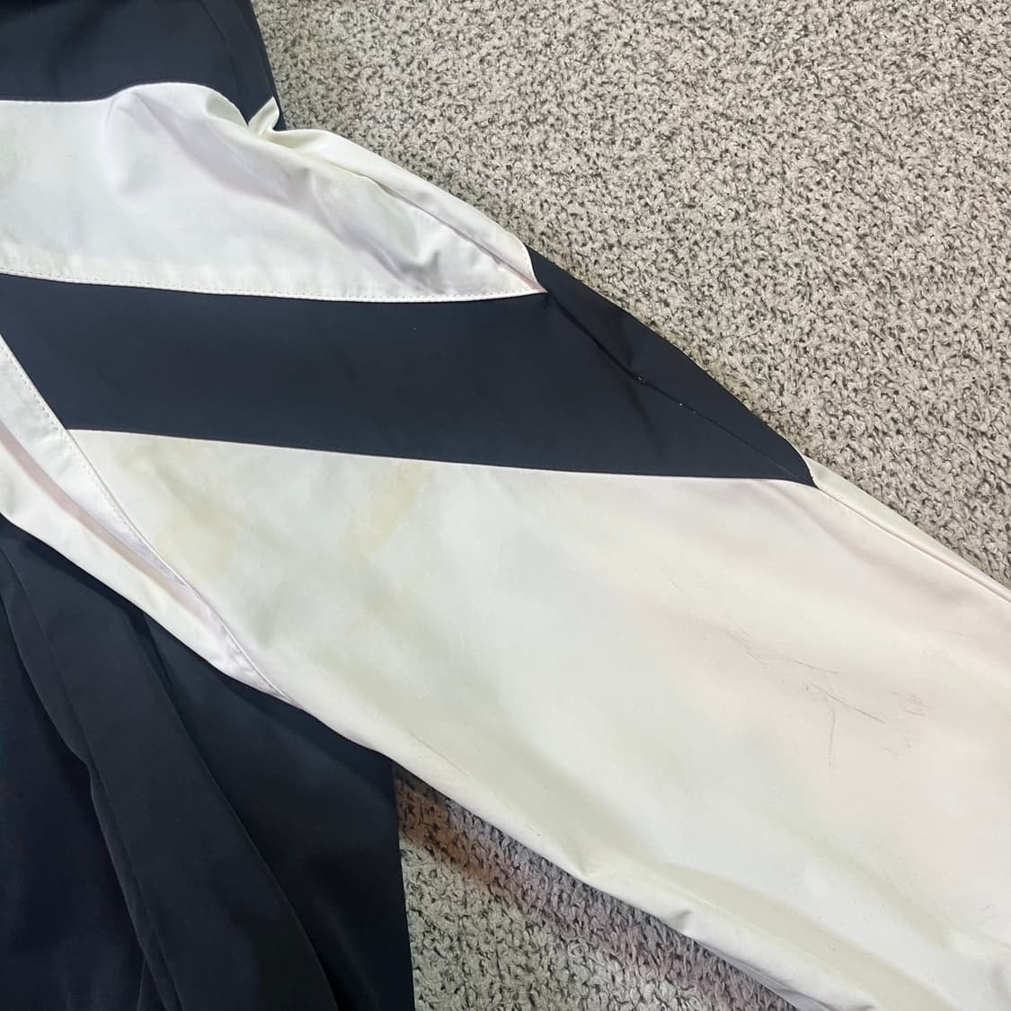 아디다스 스펠로고 트랙 바람막이 자켓 상품이미지6