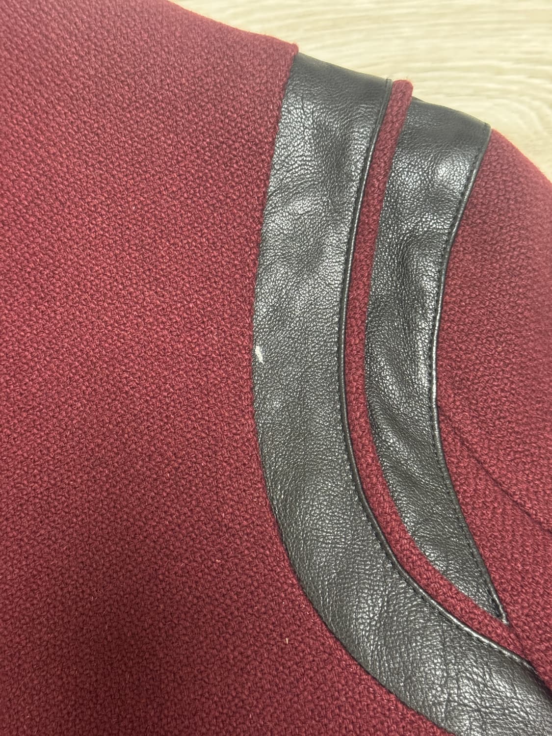 생로랑 테디자켓 버건디 상품이미지5