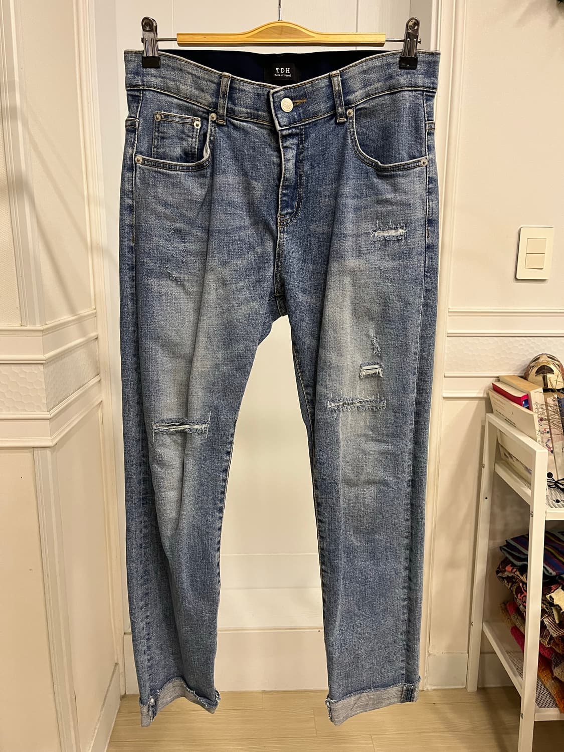 롤업 데미지 워싱 청바지 상품이미지1