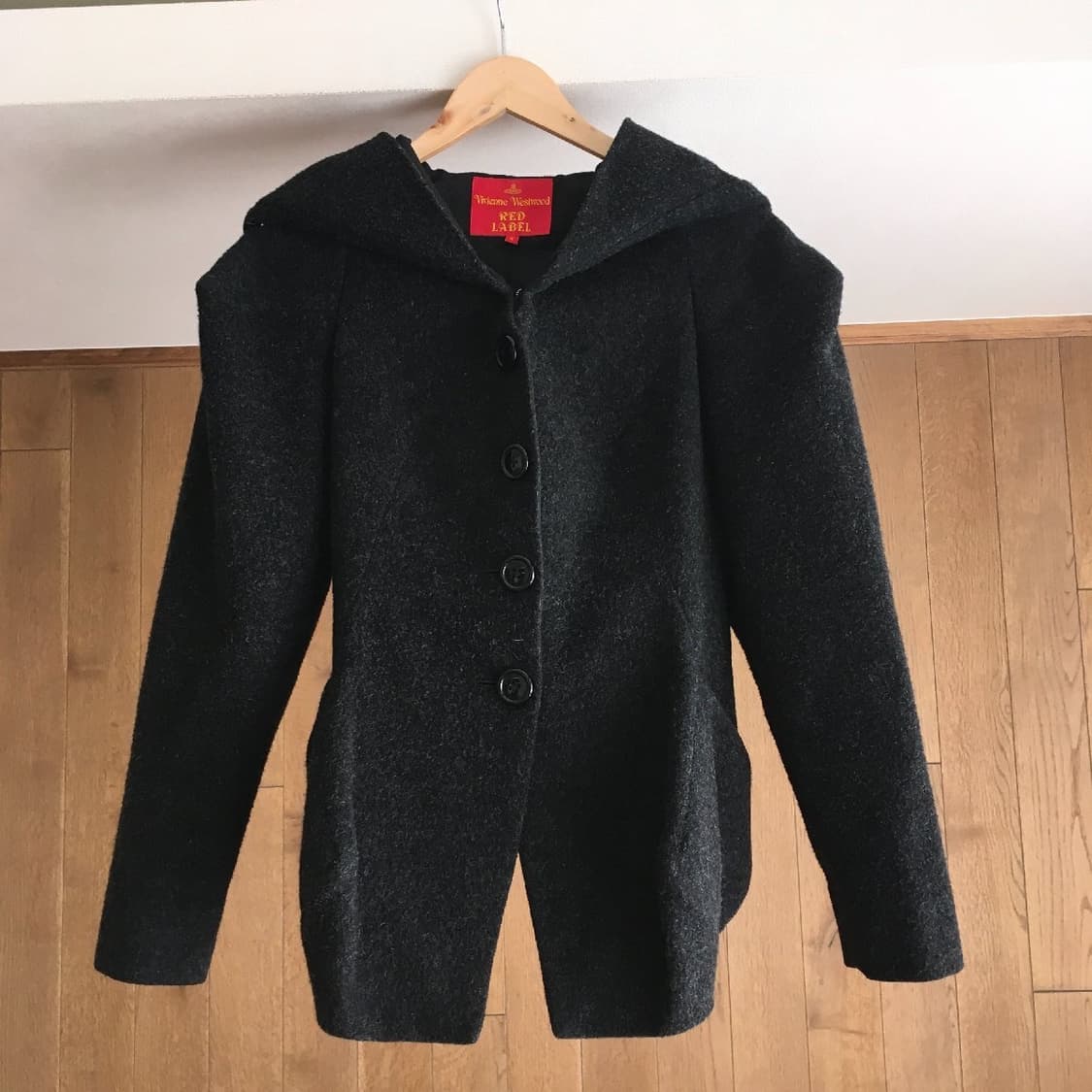 비비안웨스트우드 레드라벨 후드코트 상품이미지2