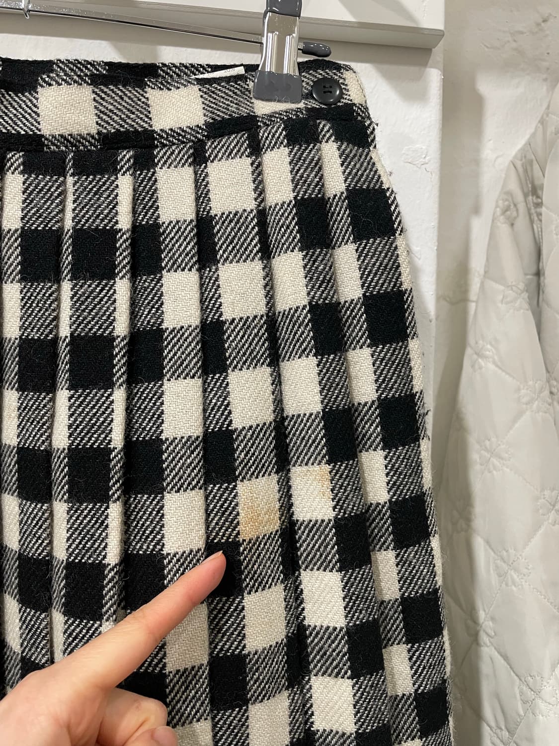 미니멀 체크 플리츠 미디 스커트 상품이미지9