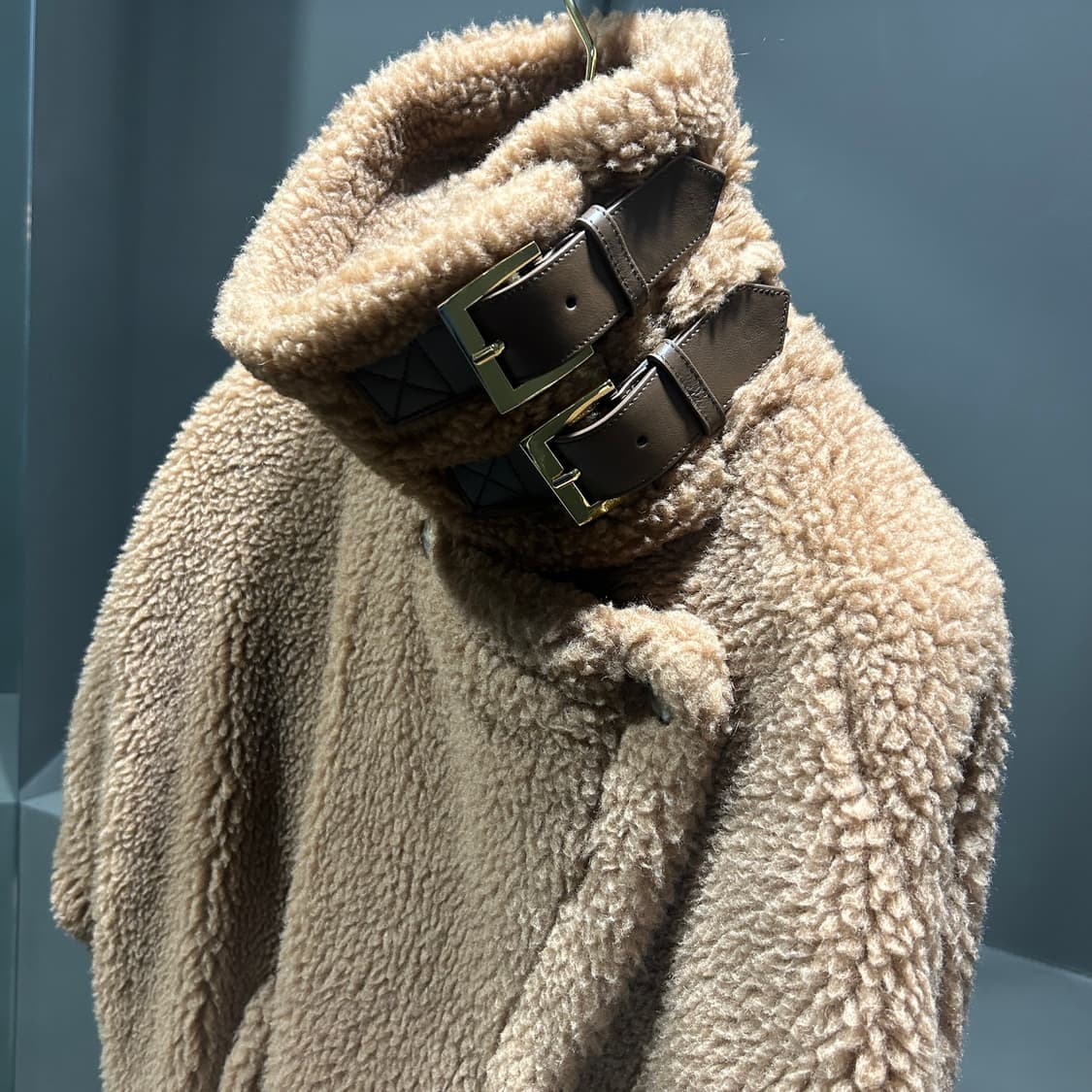 막스마라 테디베어 무스탕 케이프 코트 상품이미지4