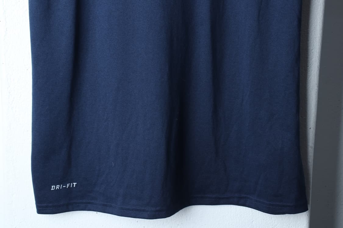 (L-XL) 나이키 반팔 티셔츠 기능성 네이비 스몰로고-H32975 상품이미지4