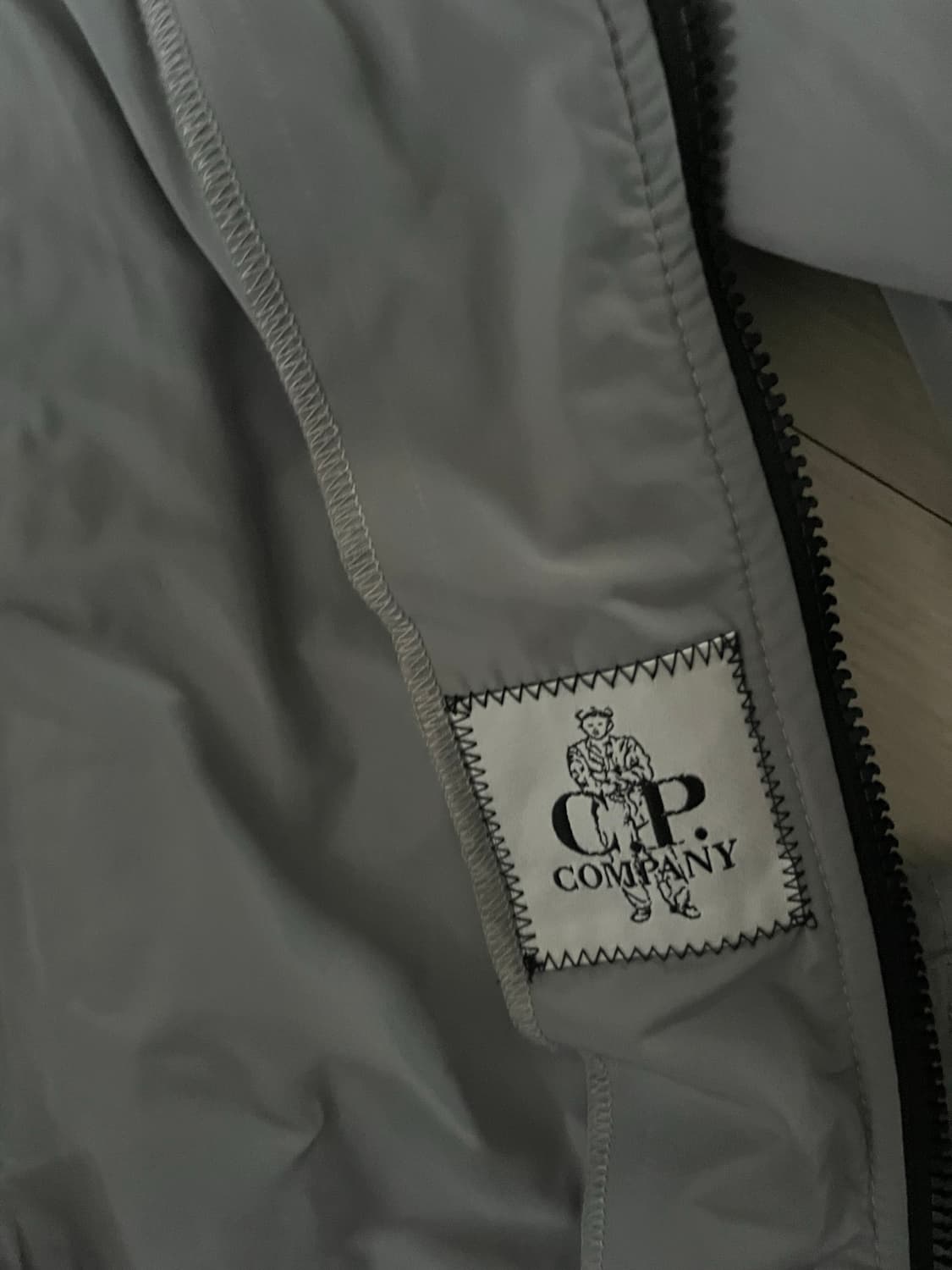 CP 컴퍼니 바람막이 판매 (급처) 상품이미지2