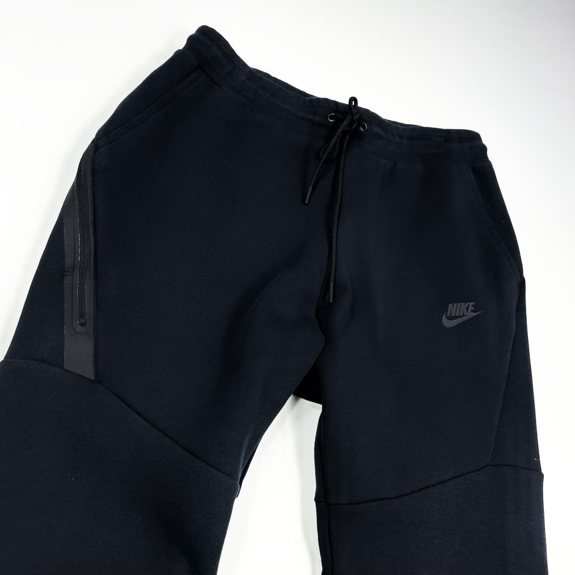 나이키 퓨추라 테크팩 블랙 조거팬츠 (L) 상품이미지4