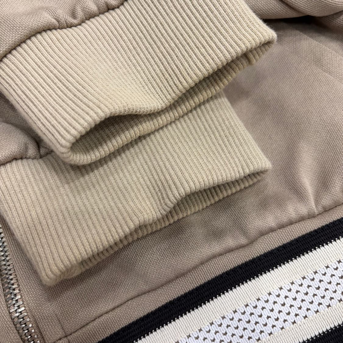 TheOpen Product OPEN YY 져지 트랙 자켓 베이지 상품이미지4