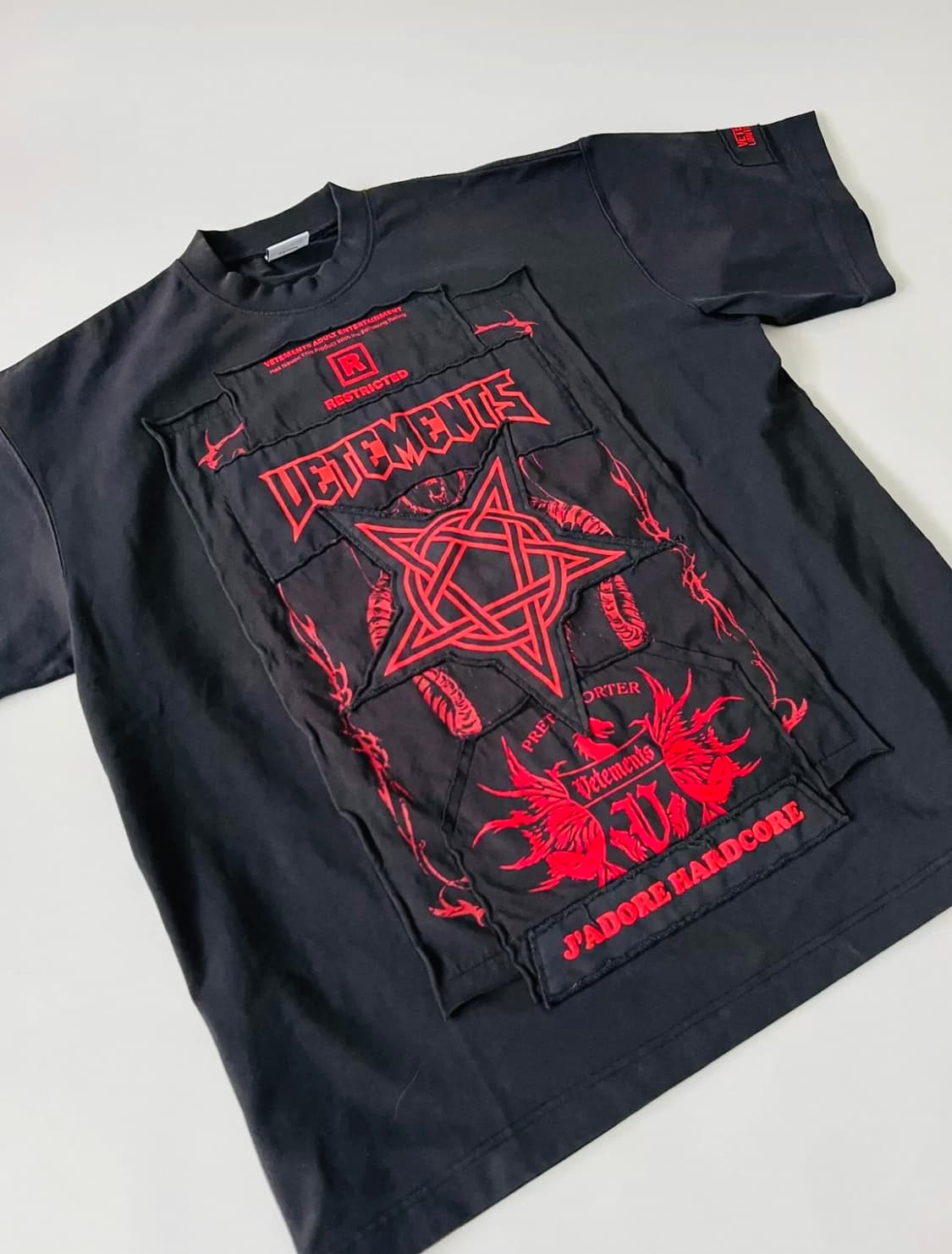 VETEMENTS J’Adore Hardcore T-shirt 상품이미지1