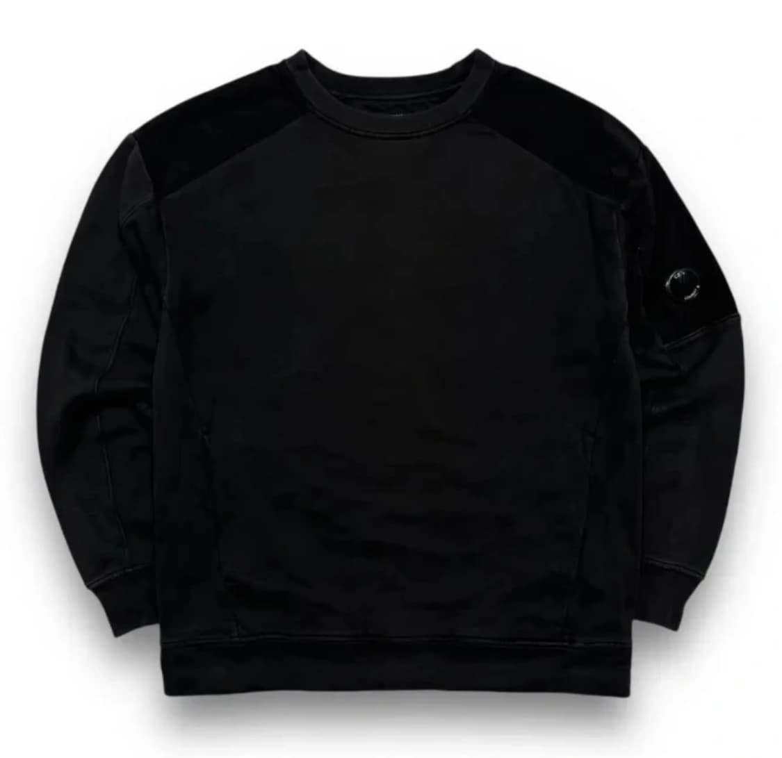 cp컴퍼니 암포켓 맨투맨 블랙 상품이미지1