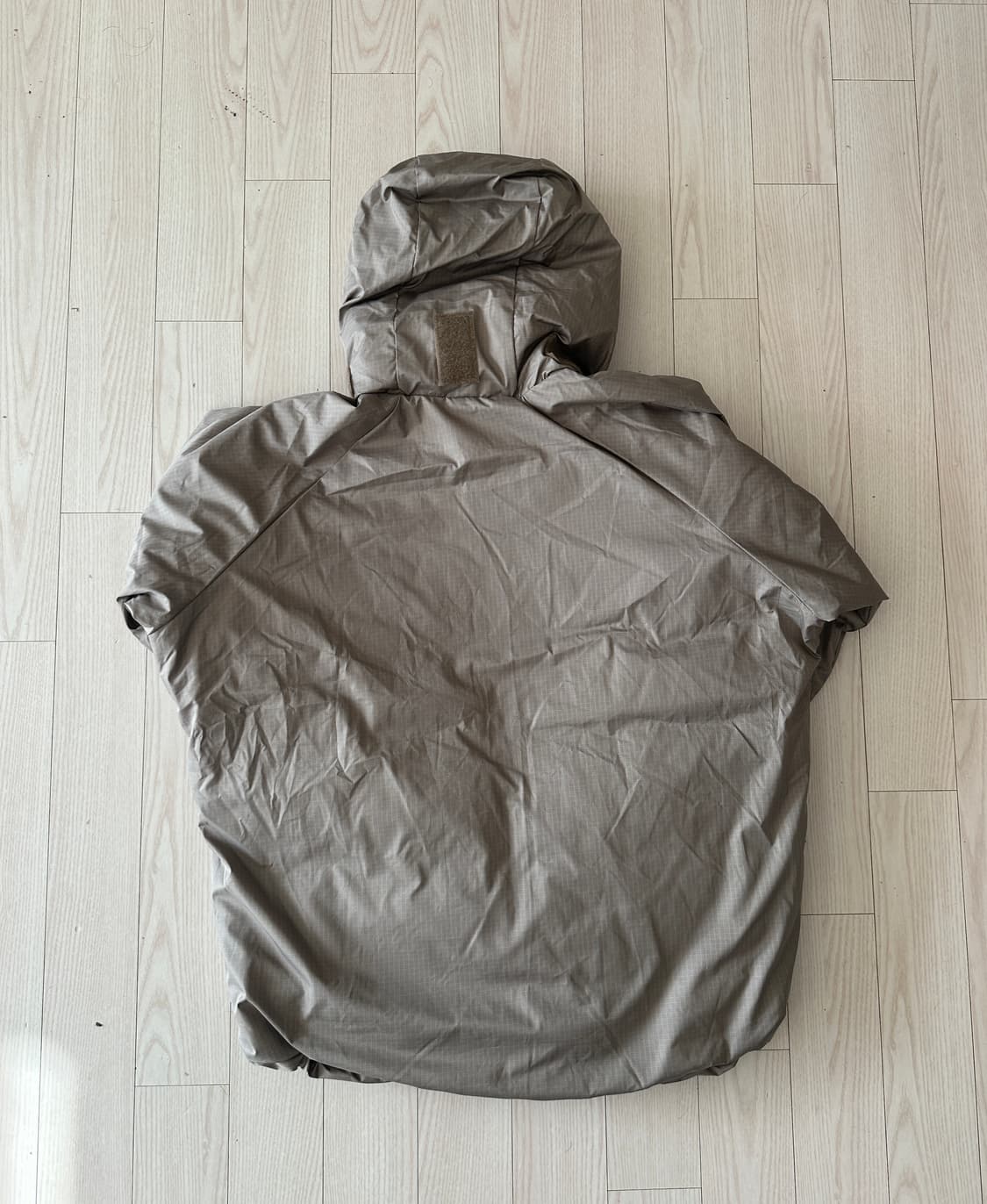 Taion x gloster level7 down jacket 상품이미지8