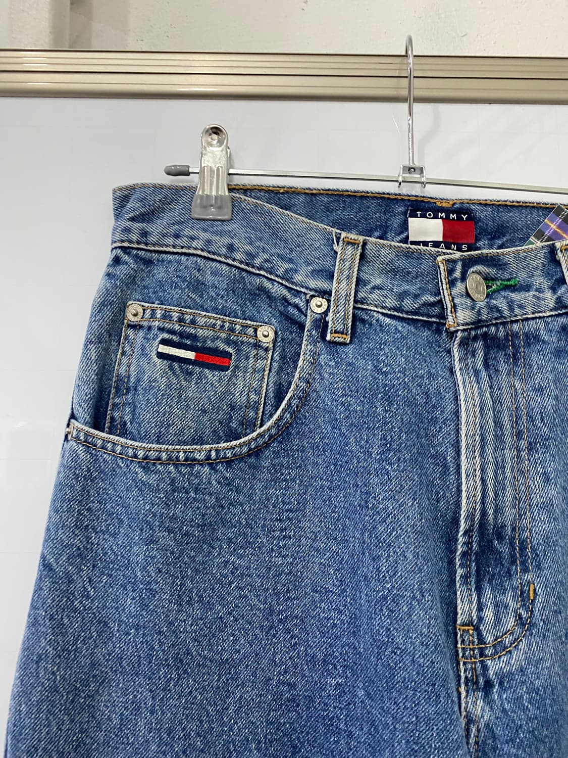 타미힐피거 패치 데님팬츠(29) 상품이미지3