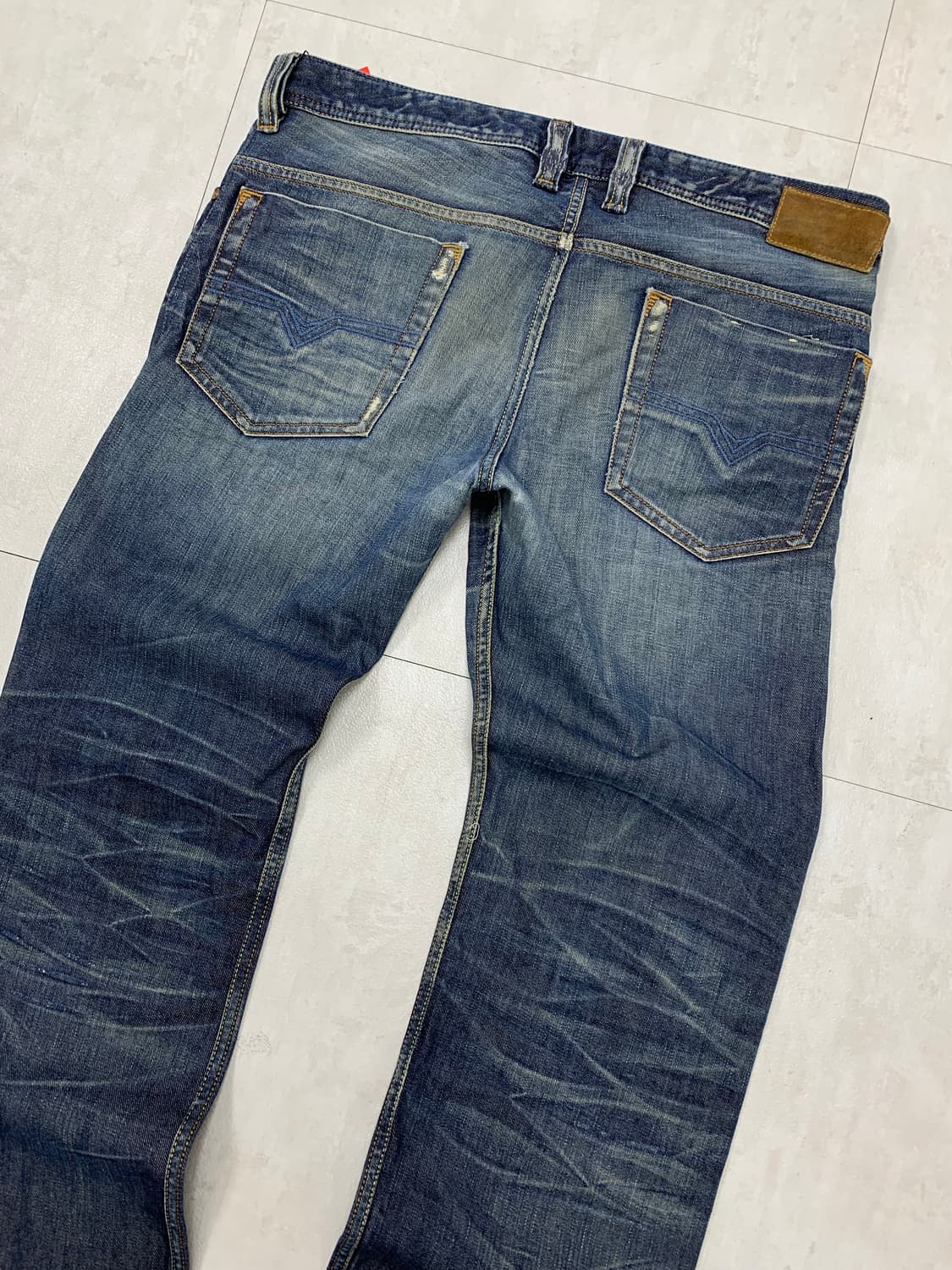 디젤 워싱 디테일 데님 팬츠 #650 상품이미지9