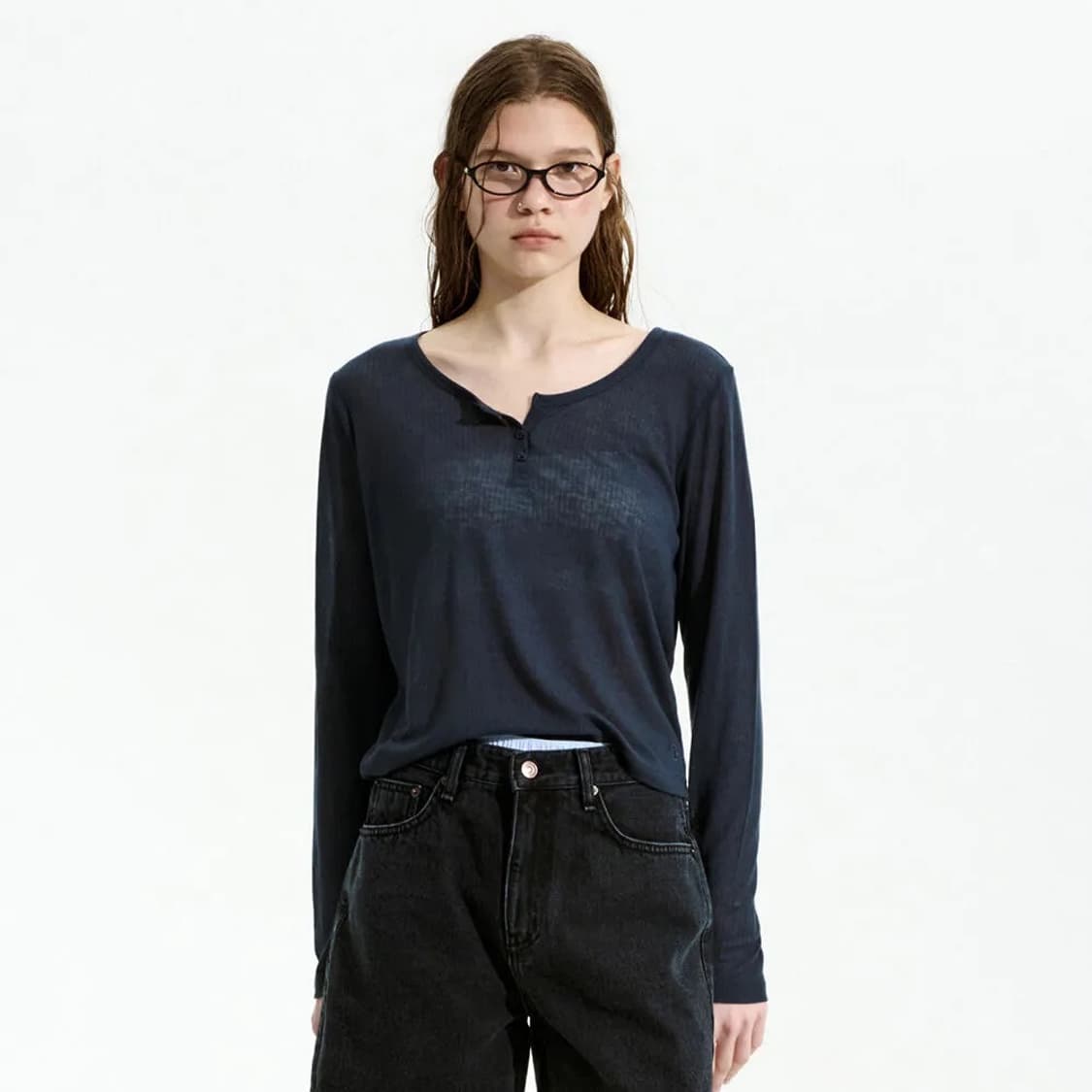 Henry Neck Sheer Long Sleeve T (CH/NV) 상품이미지1