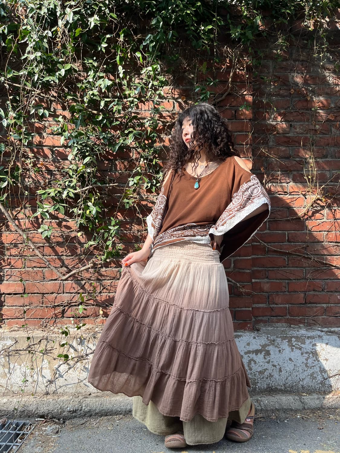 브라운 그라데이션 미디 스커트 상품이미지2