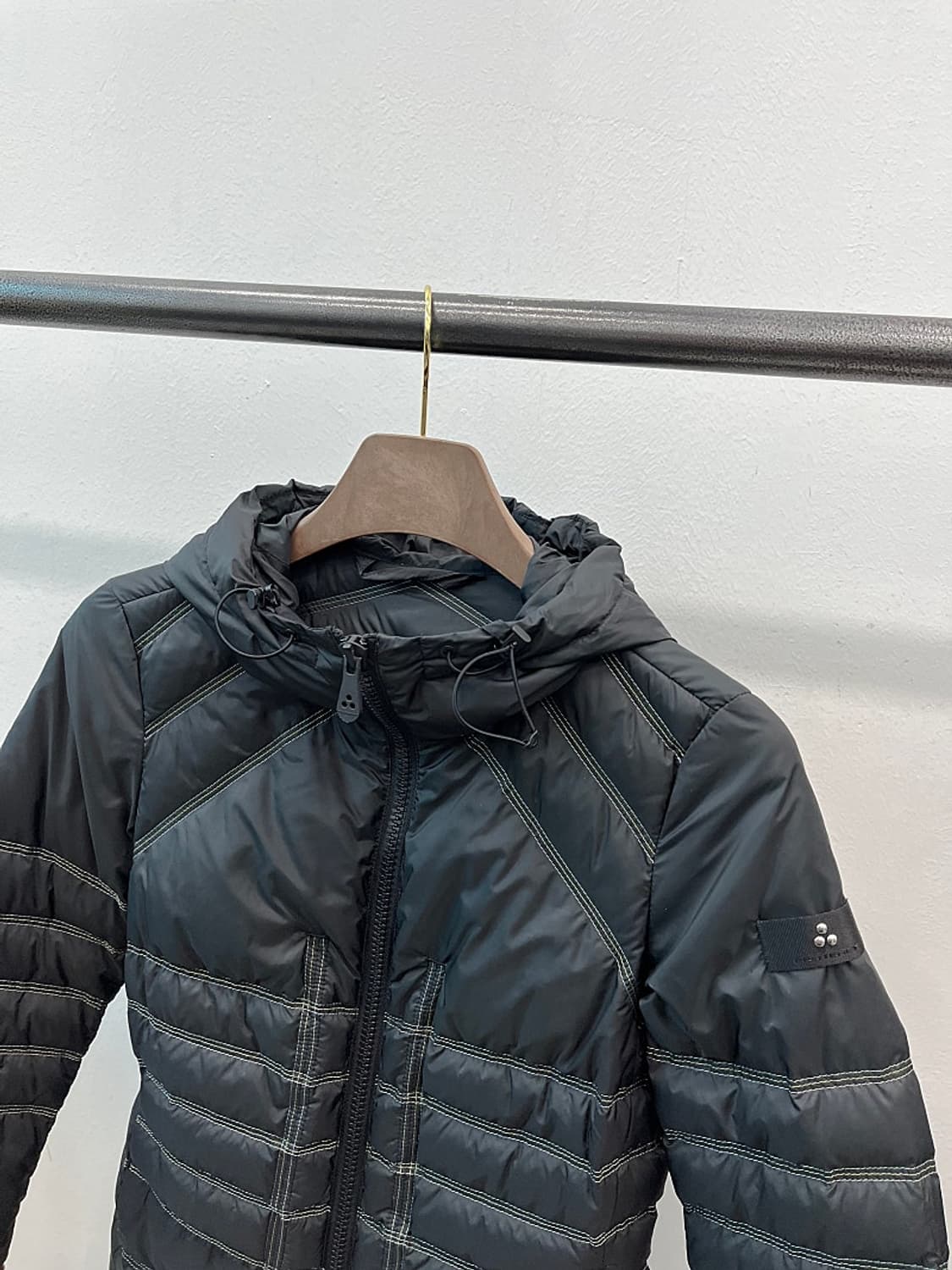 여) 페트레이 신형 블랙 경량다운  상품이미지2