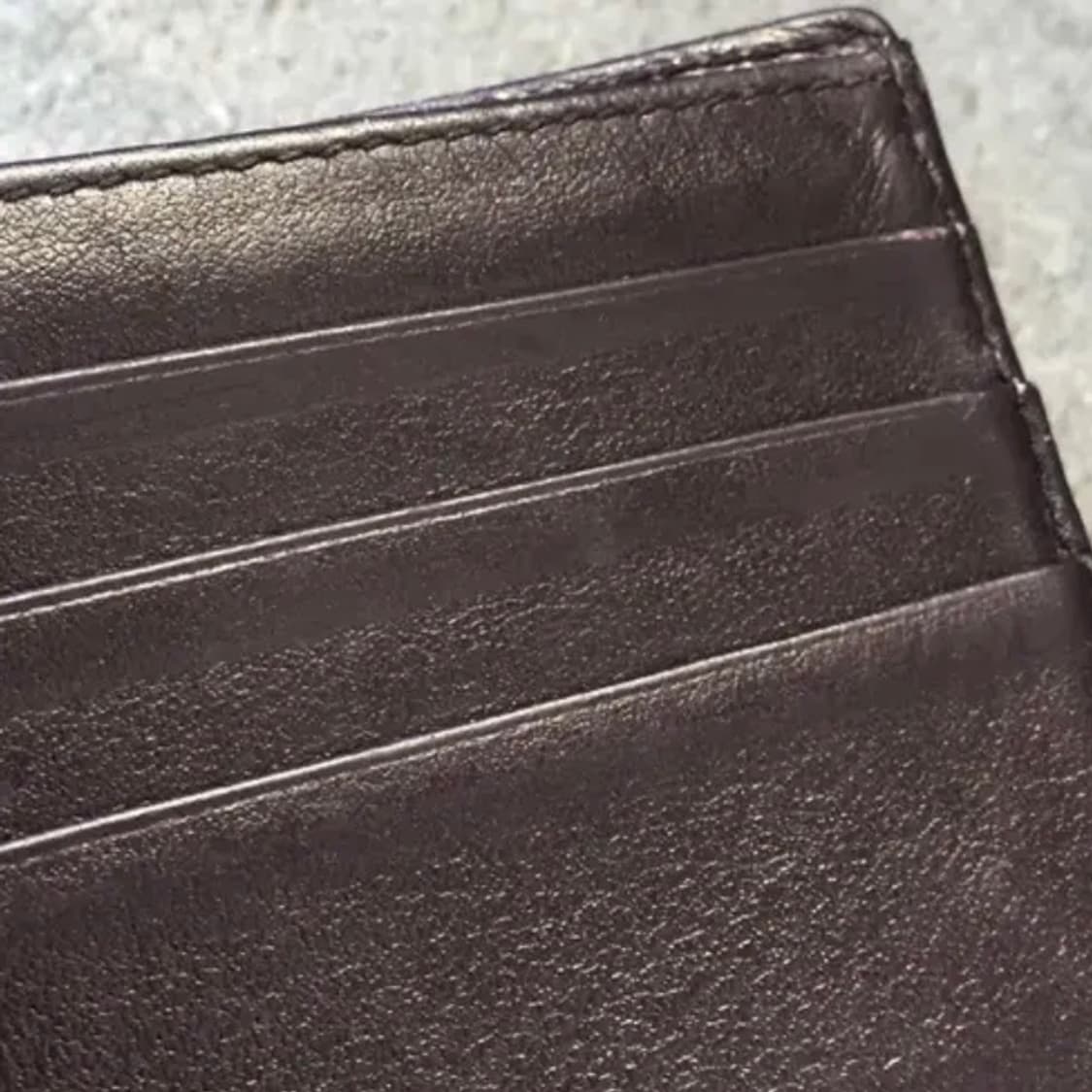 [정품]MONTBLANC 몽블랑 마이스터스틱 소프트 그레인 소가죽 반지갑 상품이미지5