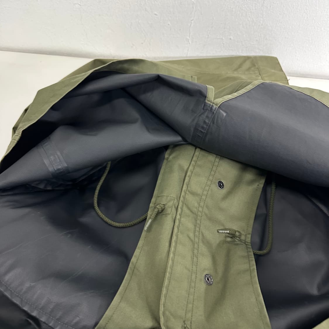 L 유니클로 블록테크 카키 M65 피쉬테일 야상자켓 상품이미지6