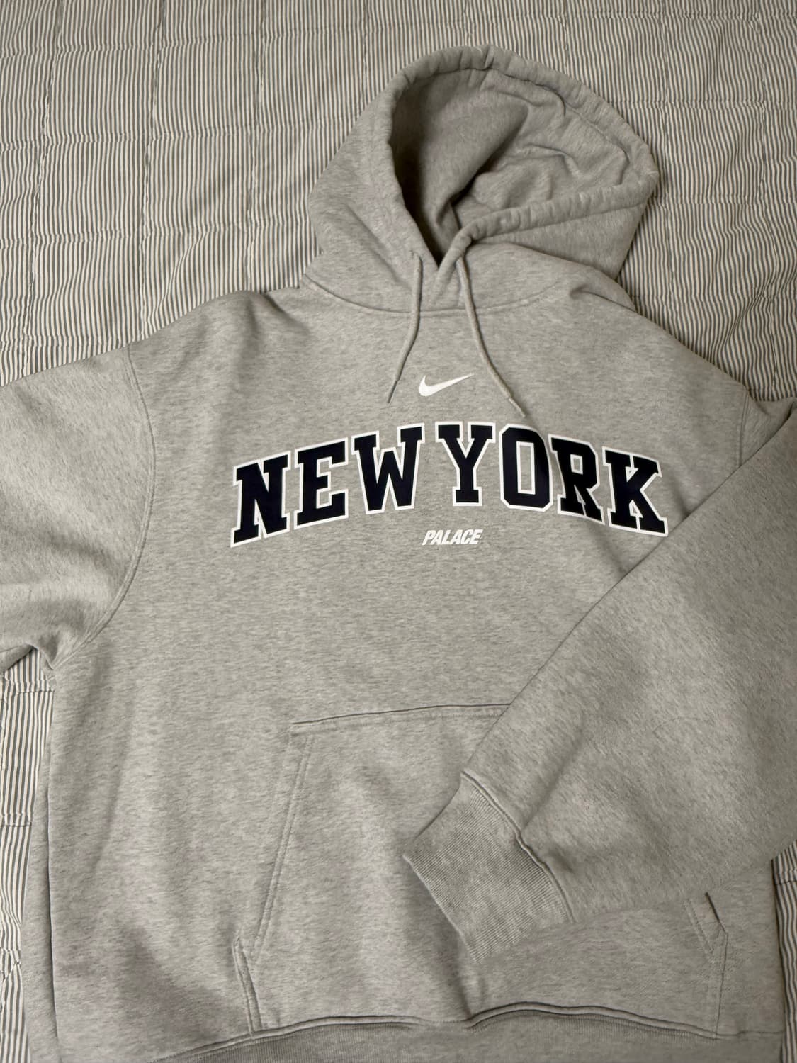 팔라스x나이키 뉴욕 한정후드 xl 상품이미지2