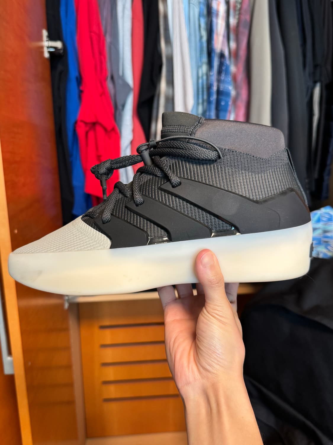 아디다스 x 피어 오브 갓 애슬레틱스 I 베스킷볼 카본 세서미 275 상품이미지5