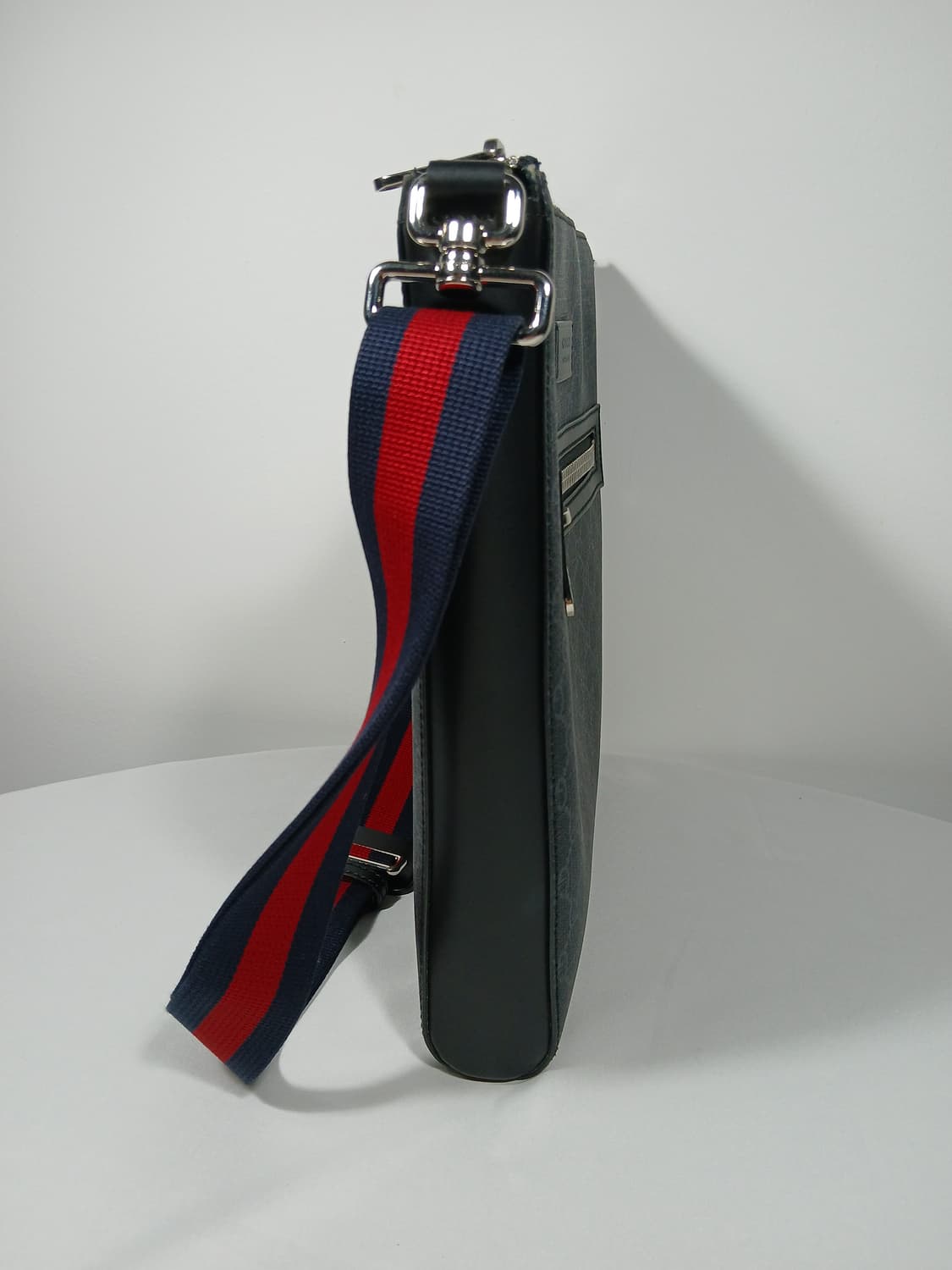 구찌 수프림 GG 메신저백 474137 상품이미지4