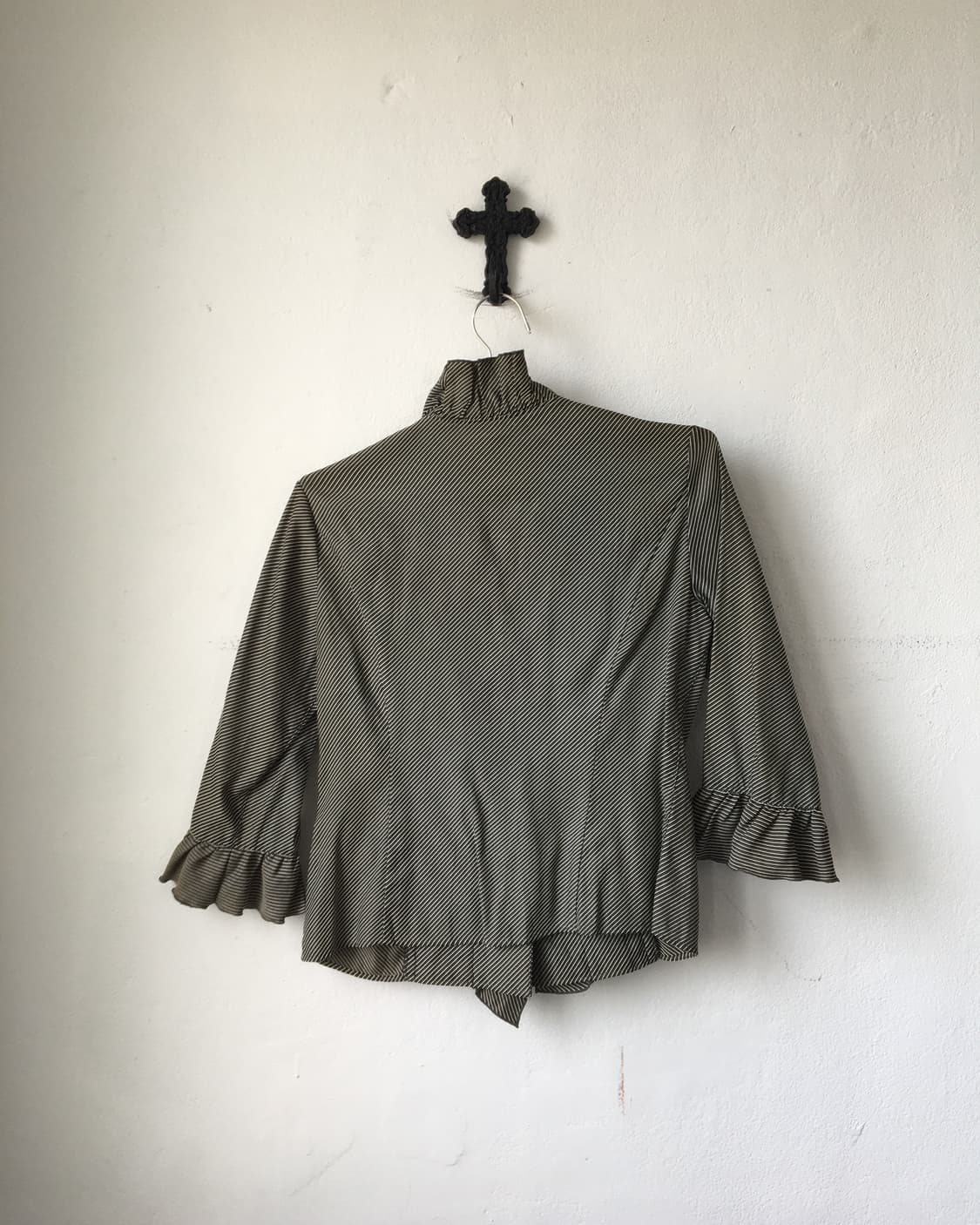 Shirring point stripe pattern blouse 상품이미지3
