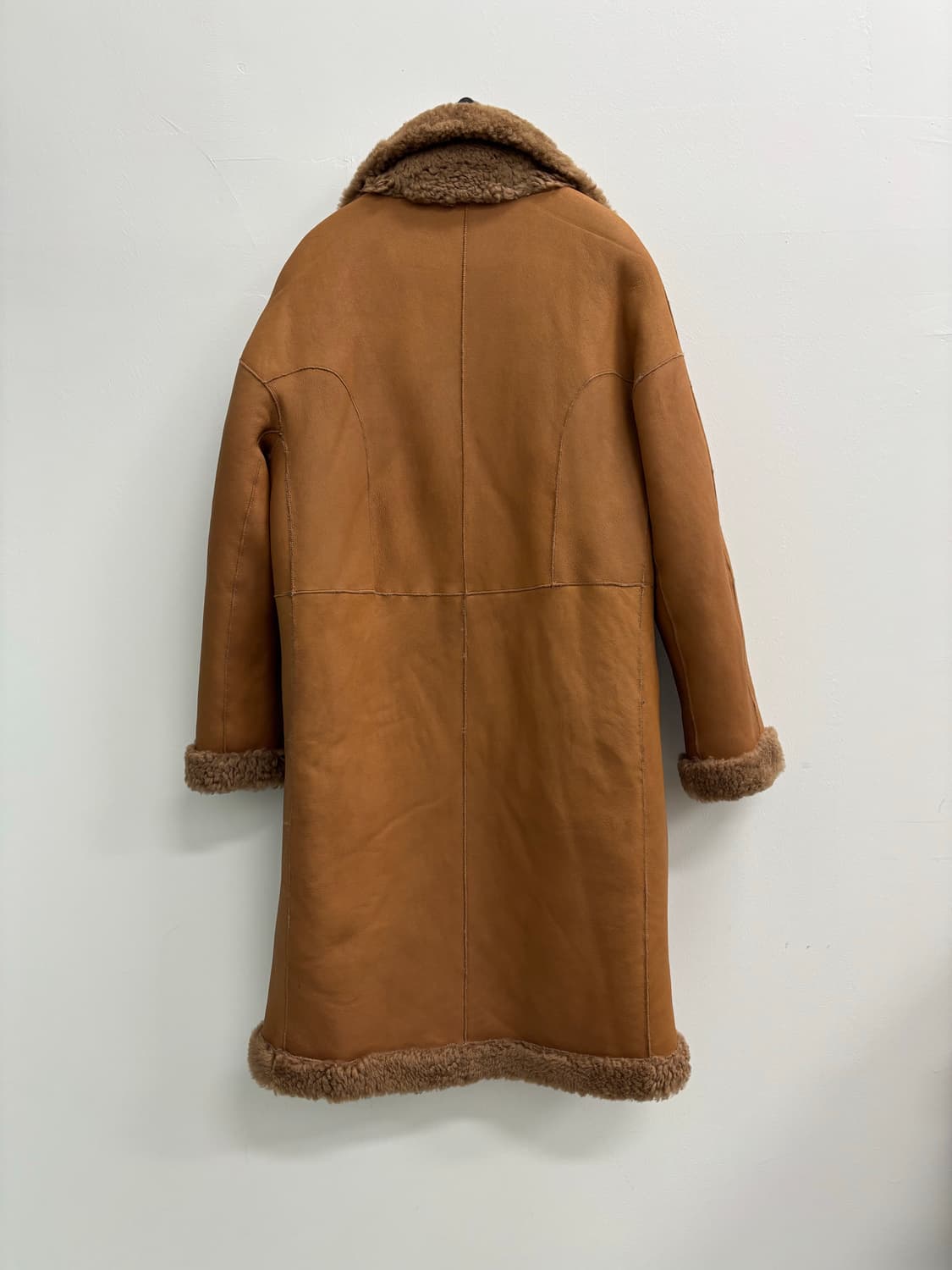 럭키슈에뜨 양면 리얼 무스탕 코트 상품이미지5