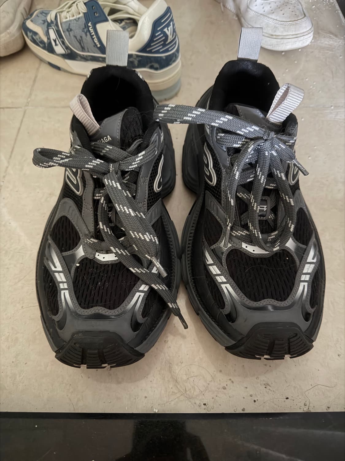 발렌시아가 6xl 40사이즈 상품이미지1