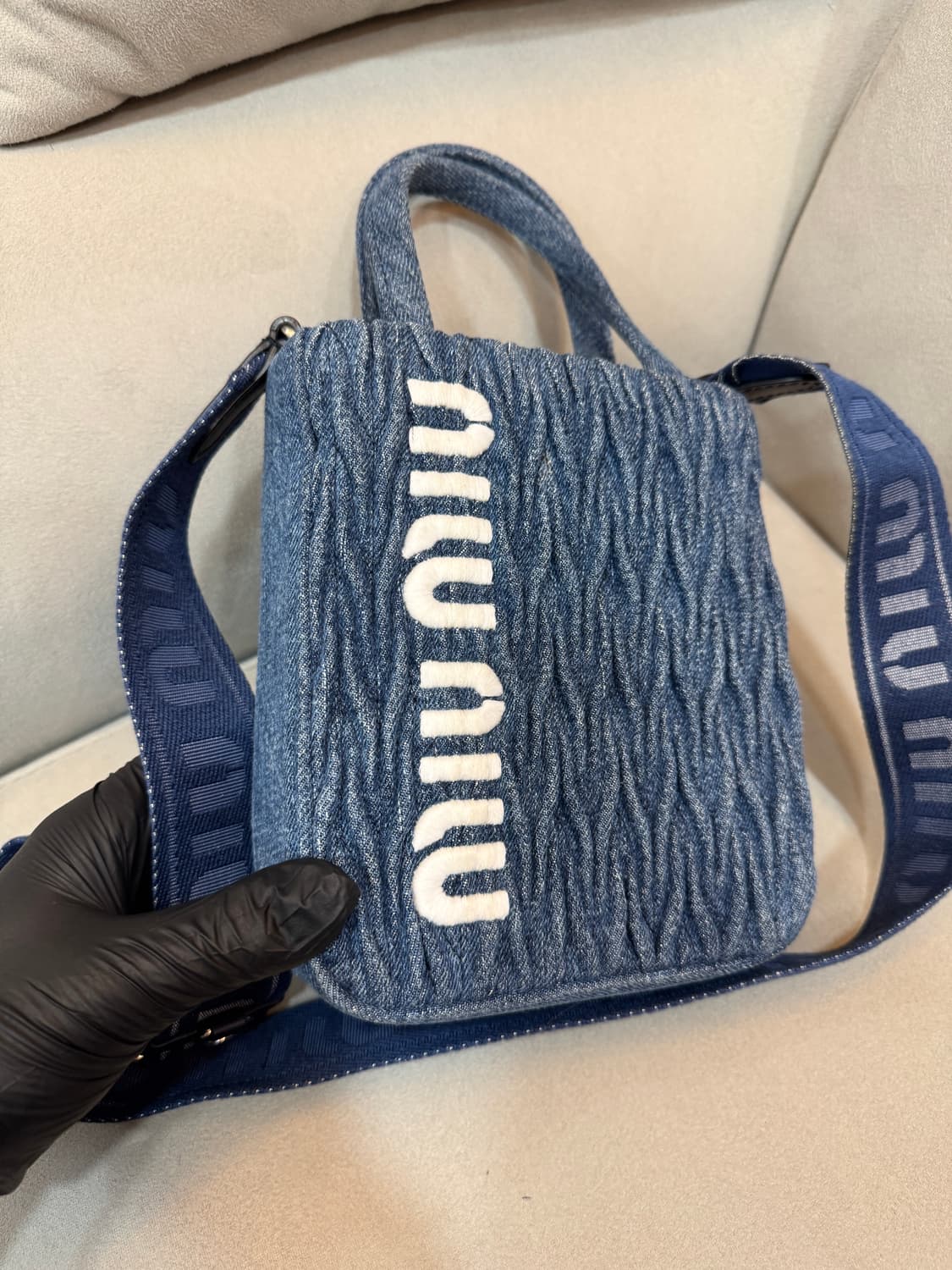 미우미우 마테라쎄 데님 토트백 상품이미지2