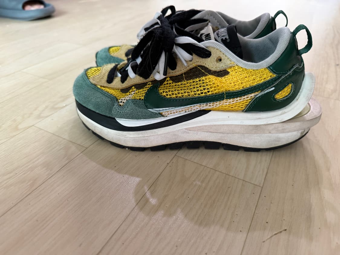 나이키 사카이 그린 옐로우 스니커즈 상품이미지1