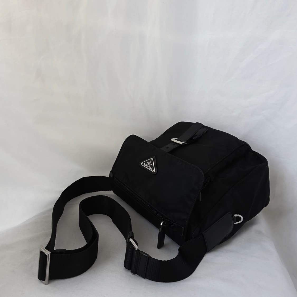 [정품 PRADA] 프라다 포코노 나일론 크로스백 주우재백 남녀공용 상품이미지2