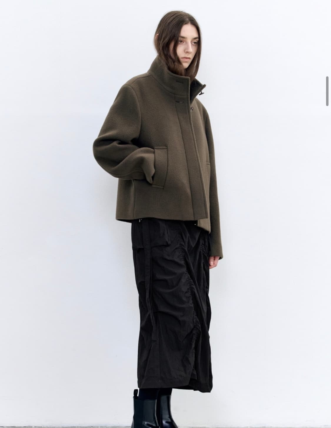 인사일런스 우먼 미니멀 쇼트 코트 (BROWN) 상품이미지1