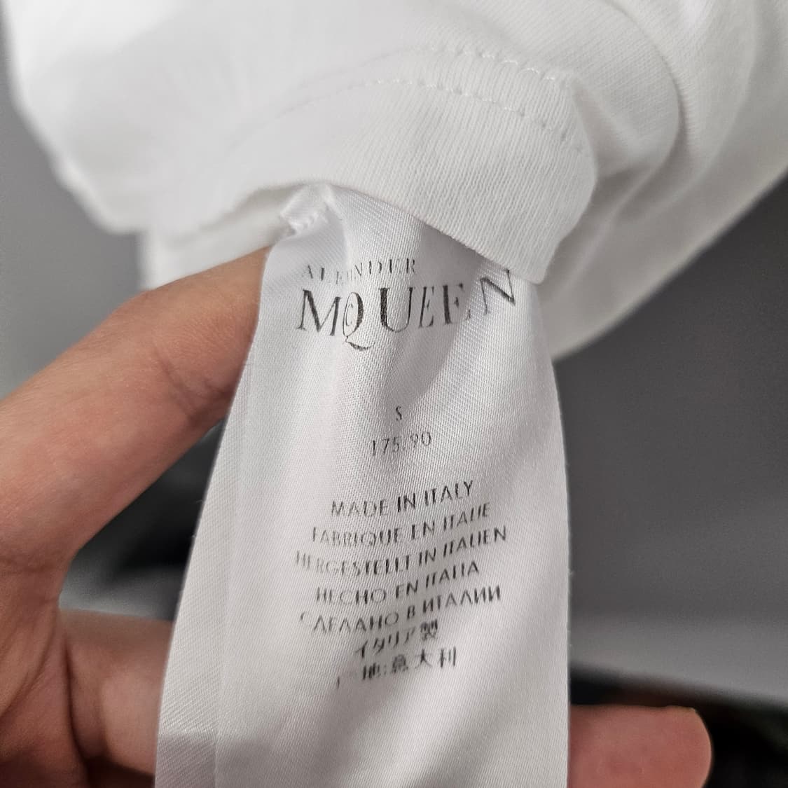 알렉산더 맥퀸 스컬 프린트 코튼 티셔츠 화이트 상품이미지5