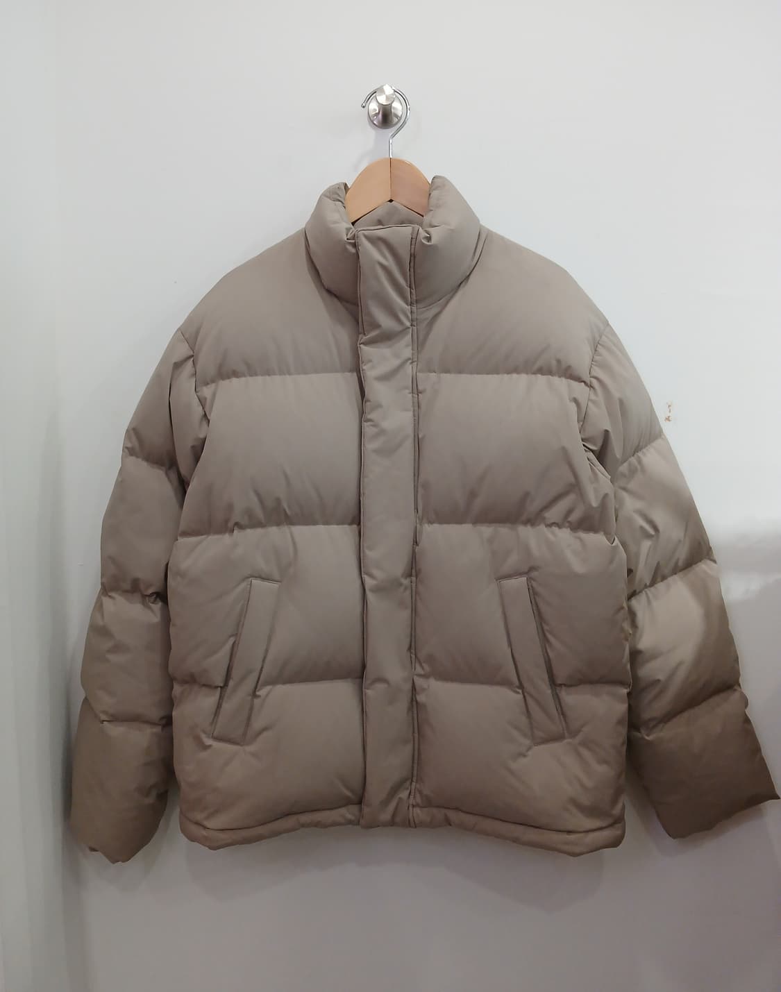 인사일런스 다운패딩 상품이미지1