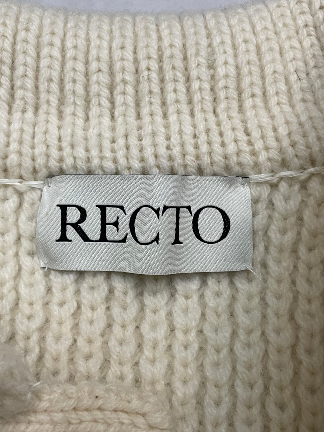 렉토 22FW 청키 케이블 니트 화이트 상품이미지4