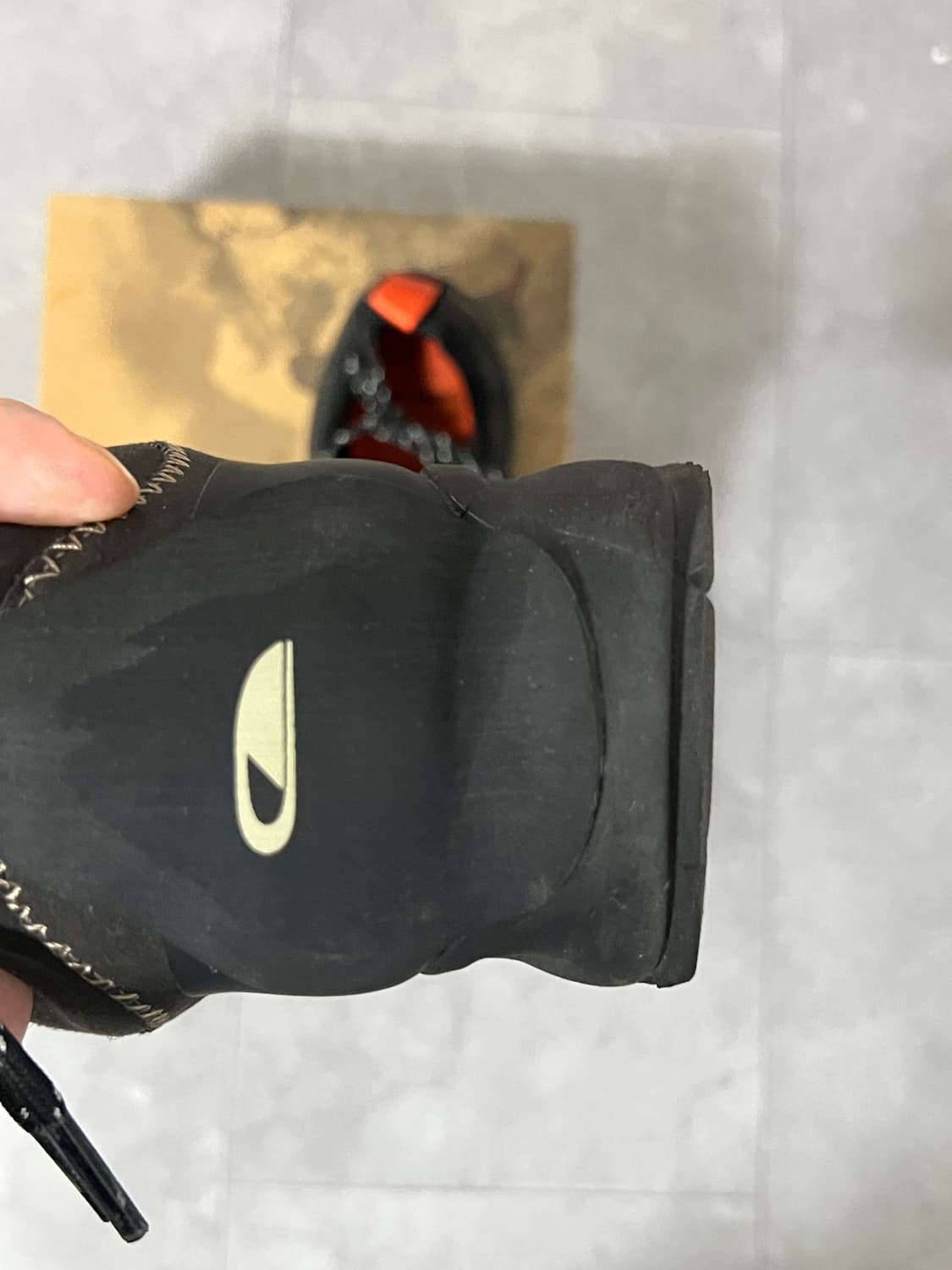 Roa x colin meredith 로아x콜린 메레디스 친치노 42 상품이미지4