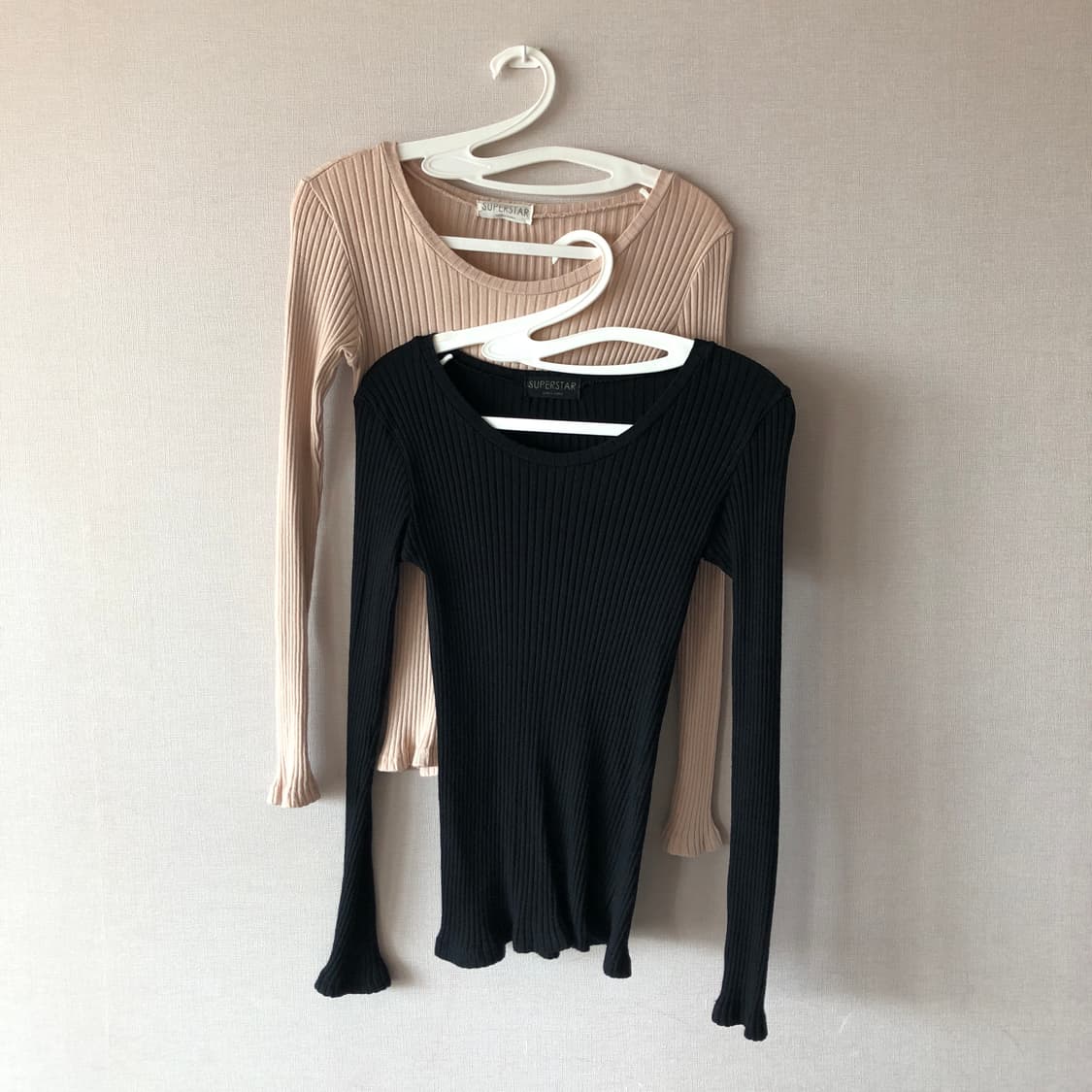 라운드 긴팔 티셔츠 블랙, 베이지 2장 일괄 스탠다드 데일리 골지 상품이미지1