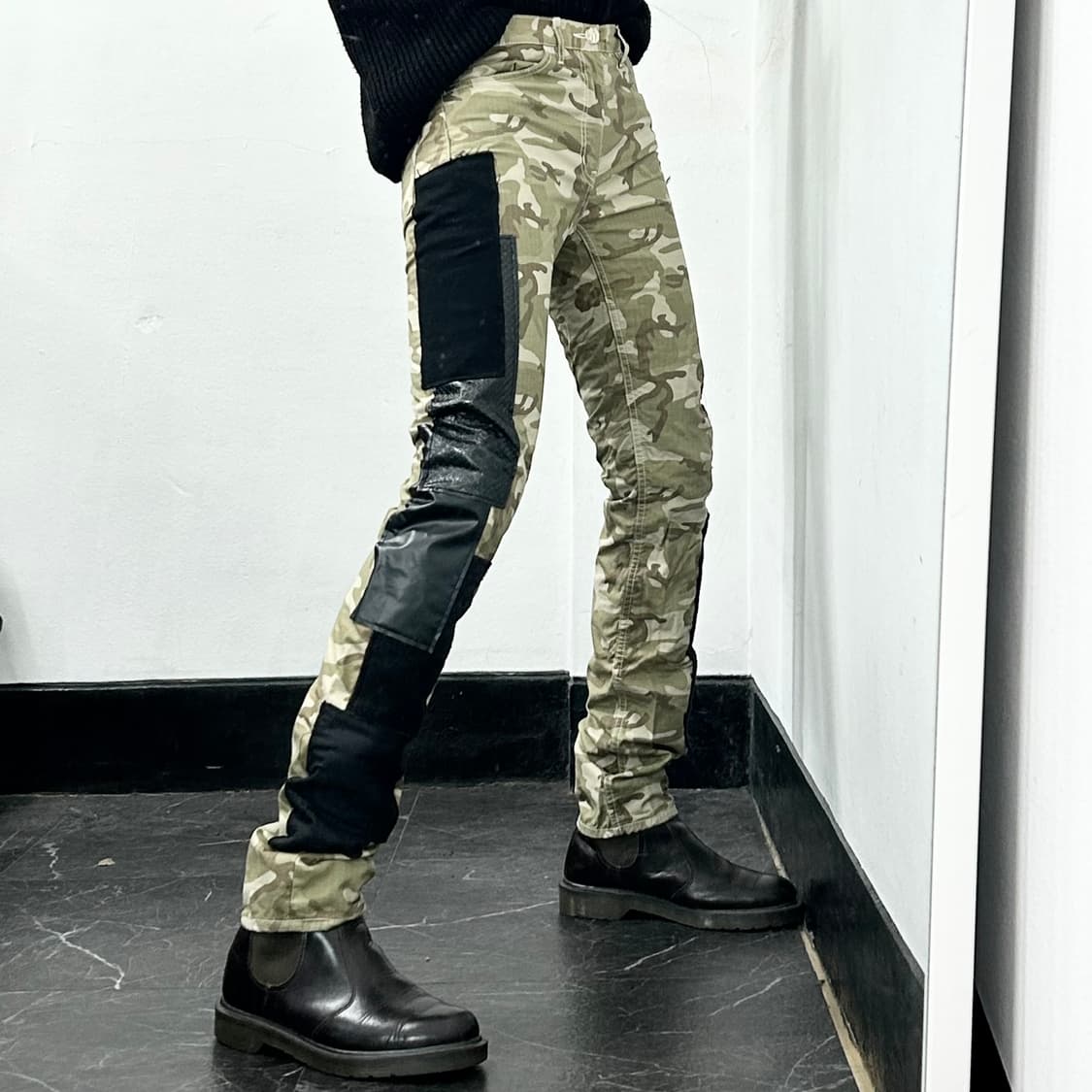 꼼데가르송 옴므 플러스 카모플라쥬 레더 패치 팬츠 상품이미지2