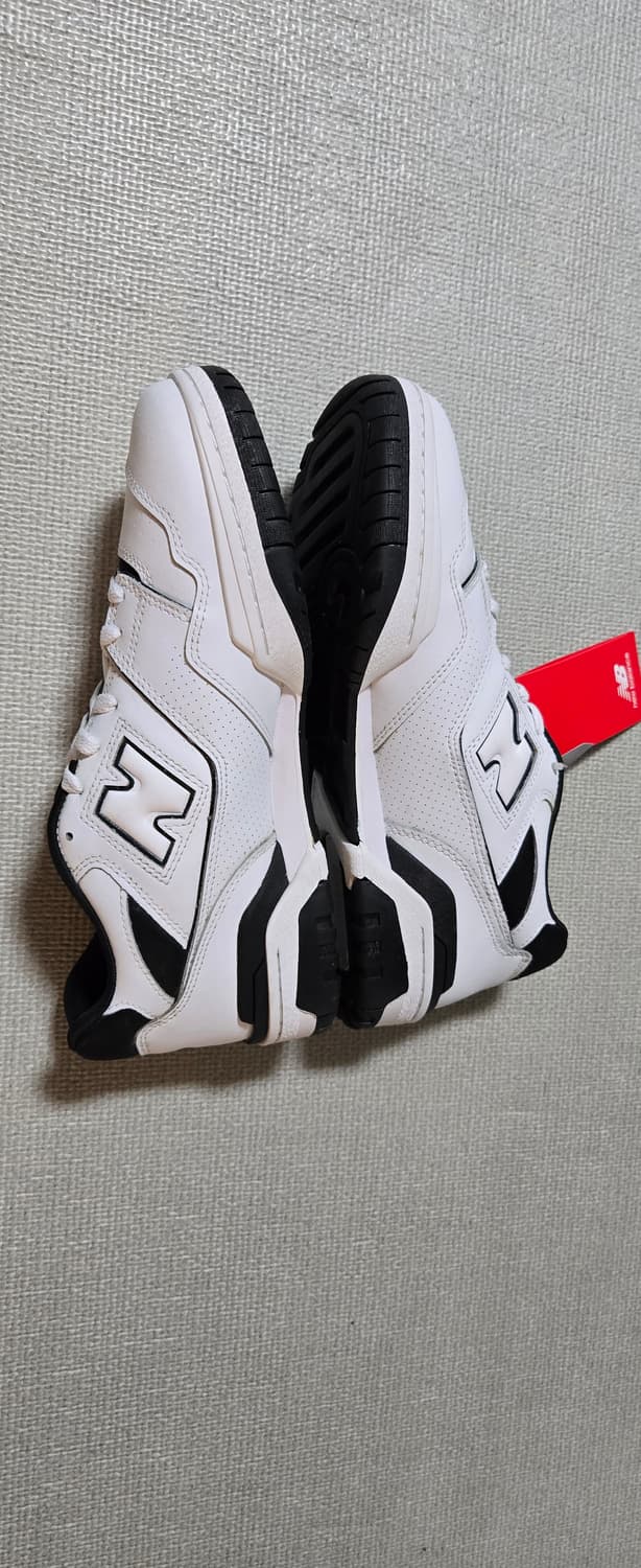 뉴발란스 550 화이트 블랙 2E 290사이즈  상품이미지4
